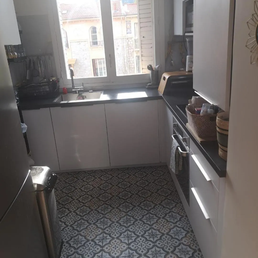 Ideale Pour Vos Vacances 3 Pieces Avec Terrasse Et Stationnement 니스